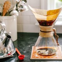 Începi ziua cu cafea? Iată cum o faci și mai sănătoasă